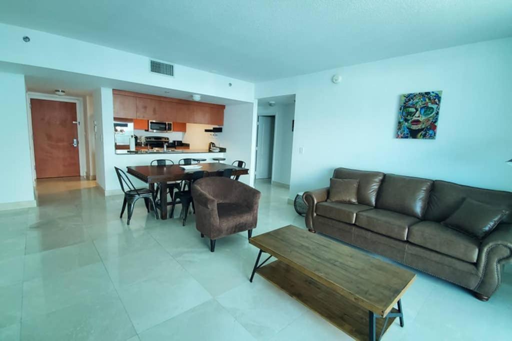 Luxury Penthouse Brickell 3 Bedrooms Free Parking Miami Exterior photo